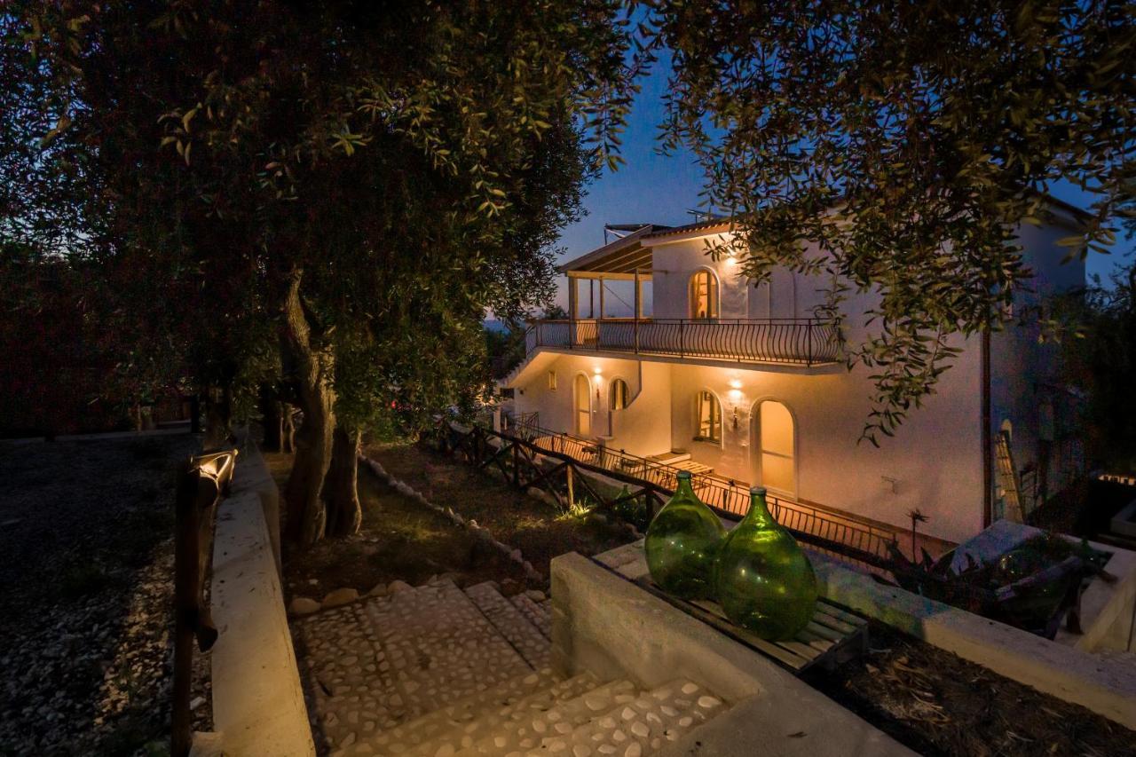 Borgo Canneto Rodi Garganico Bagian luar foto