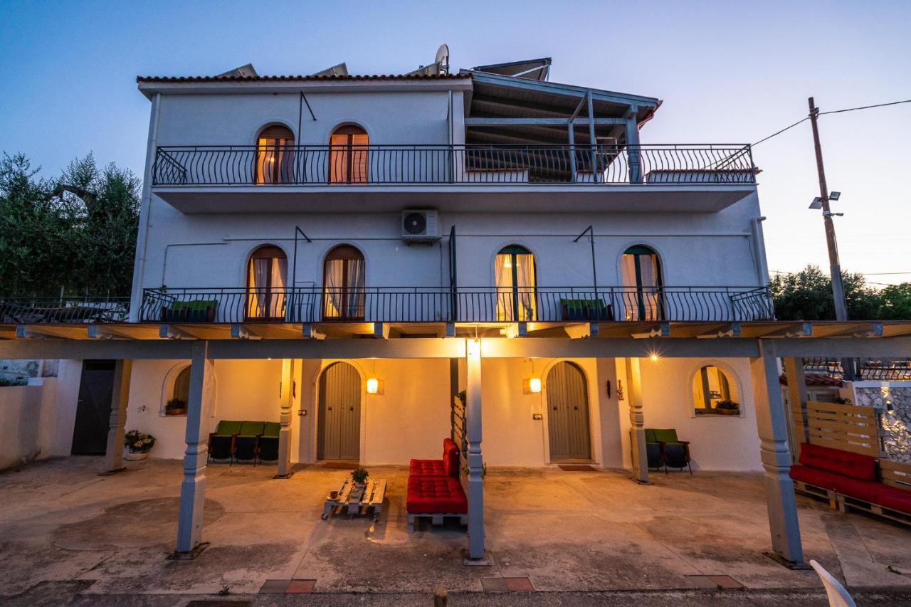 Borgo Canneto Rodi Garganico Bagian luar foto
